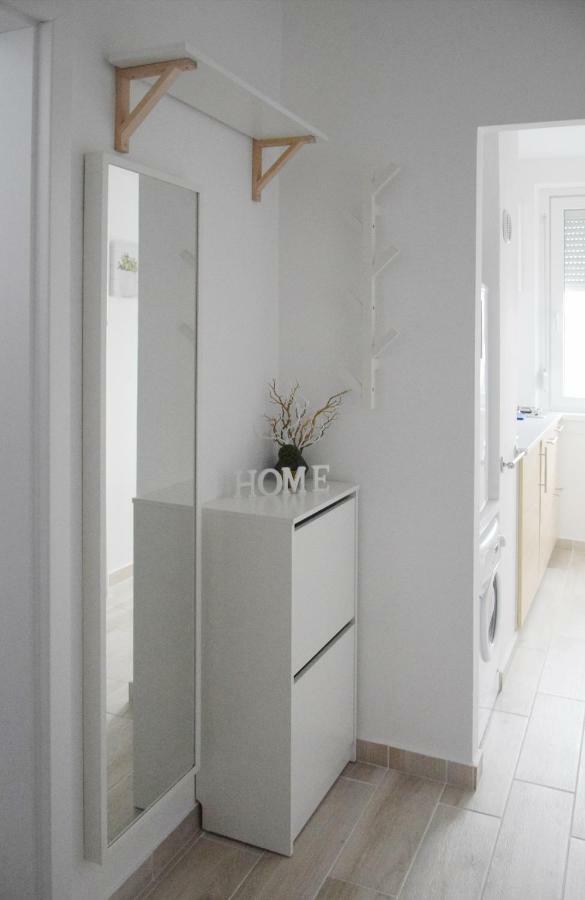 White Almond Apartment Budapest Eksteriør bilde